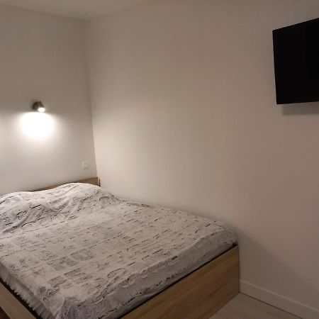 Studio Tt Confort Neuf Et Equipe Apartment Ноайон Екстериор снимка